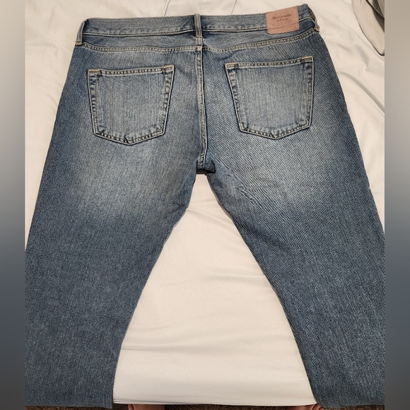 Abercrombie and Fitch jeans - Picture 4 of 4